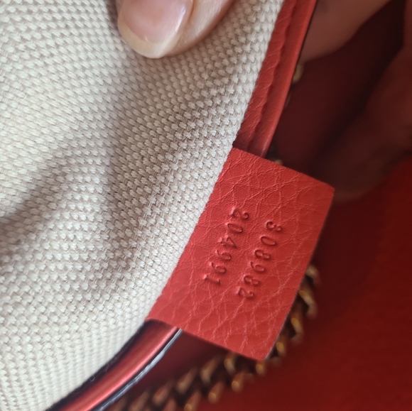 GUCCI SOHO CHAIN MEDIUM TOTE BAG - Picture 11 of 14
